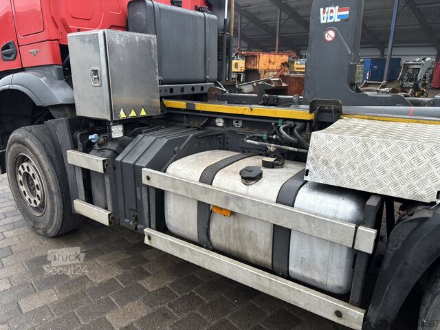 Camion benne à bras amovible Mercedes-Benz Arocs 3240