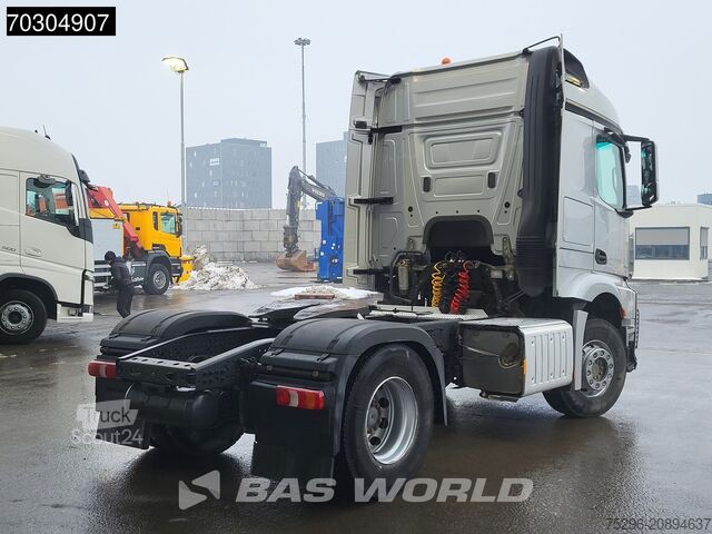 Sustancias peligrosas Mercedes Actros 1943 4X2 StreamSpace ADR