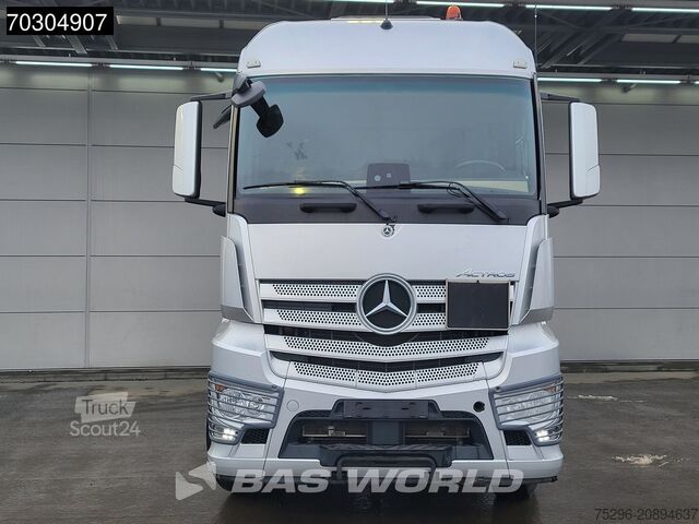Sustancias peligrosas Mercedes Actros 1943 4X2 StreamSpace ADR