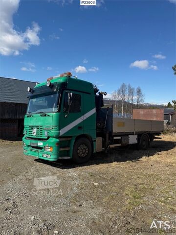 Mercedes-Benz Actros med HIAB 135 kran. Mercedes-Benz Actross m/ HIAB 135 kran.