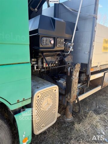 Mercedes-Benz Actros med HIAB 135 kran. Mercedes-Benz Actross m/ HIAB 135 kran.