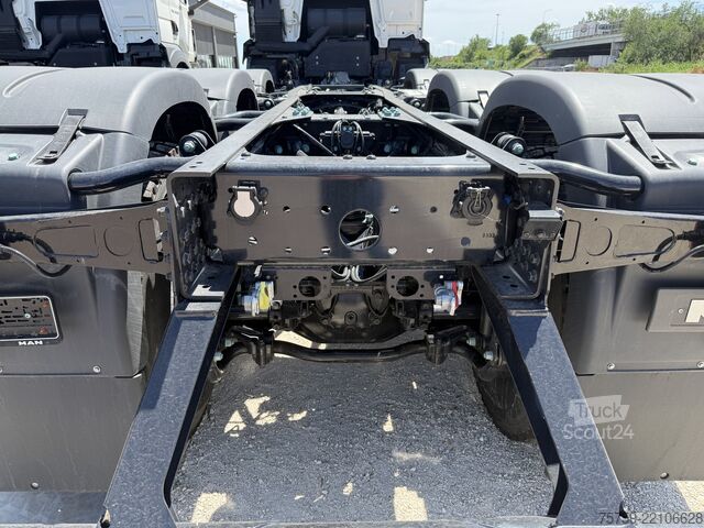 Vozidlo s hákom na kontajnery MAN MAN 41.520 TGS 40Ton 8x4 EU6 Chassis