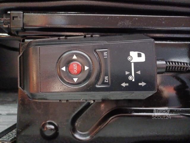 Veszélyes anyagokat szállító teherautó Mercedes-Benz Actros 1845 ADR GGVS LS