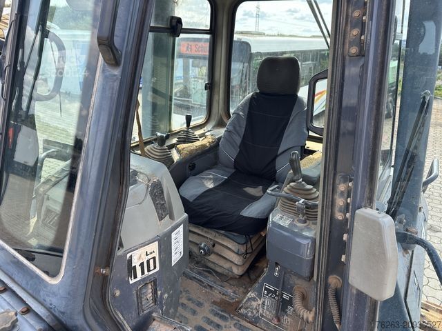 Cilindru compactor KOMATSU D61EX-12 Planier Raupe / 6-Wege Schild