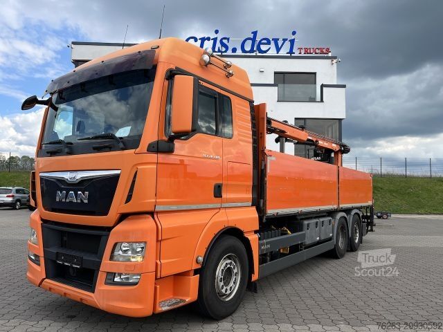 Ciężarówka z płaską platformą MAN TGX 26.480 6x2 Atlas 145.2 Kran Baustoff / AHK
