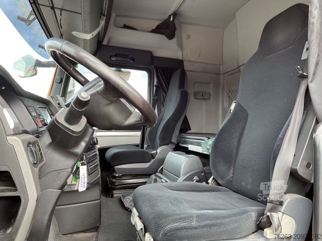 Ciężarówka z płaską platformą MAN TGX 26.480 6x2 Atlas 145.2 Kran Baustoff / AHK