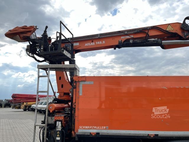 Ciężarówka z płaską platformą MAN TGX 26.480 6x2 Atlas 145.2 Kran Baustoff / AHK