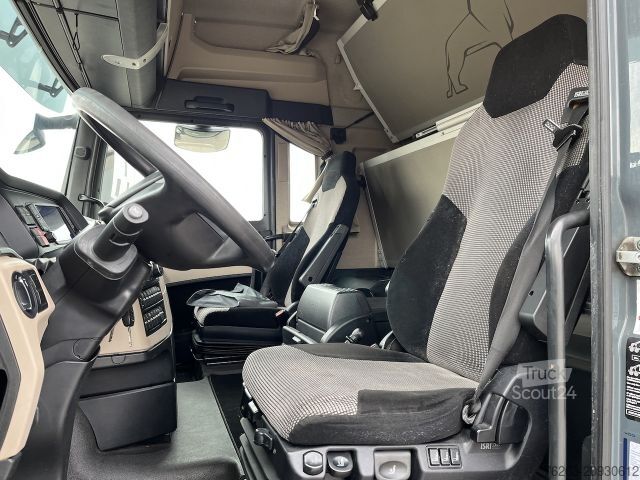 LKW mit Getränkeaufbau MAN TGX 26.500 6x2 Fahrgestell / Lenk-Liftachse /AHK