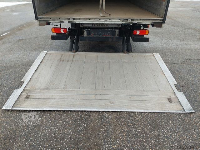 Gardinsided kassevogn IVECO 75E21 4x2 LBW Nutzlast 3t 18 Paletten