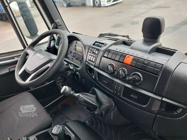 Gardinsided kassevogn IVECO 75E21 4x2 LBW Nutzlast 3t 18 Paletten