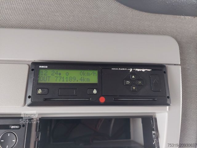 Gardinsidad skåpbil IVECO 75E21 4x2 LBW Nutzlast 3t 18 Paletten