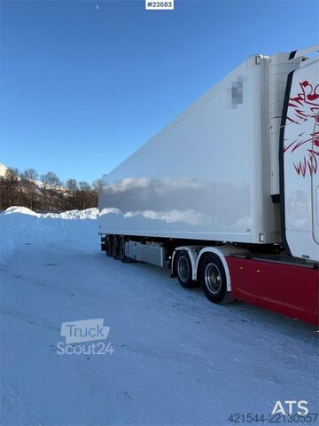 Bâches coulissantes Ekeri T3-K 3 axle closed semi trailer w/ full side openi