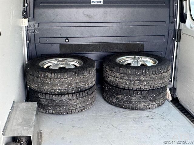 Kombi s vysokou strechou Mercedes-Benz Sprinter - 140 000 km