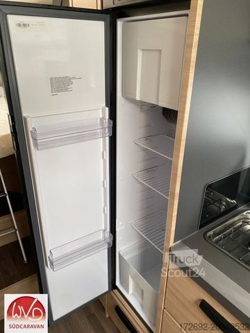 Autorulotă semi-integrată KNAUS L!VE TI 700 MEG Platinum Selection