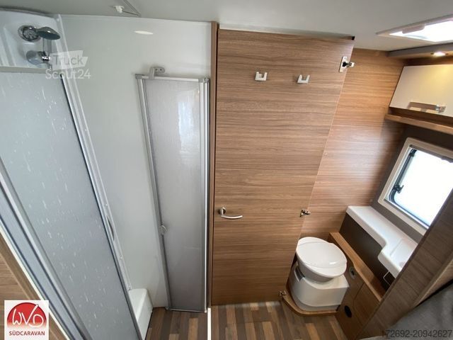 Autorulotă semi-integrată WEINSBERG CaraSuite 700 ME