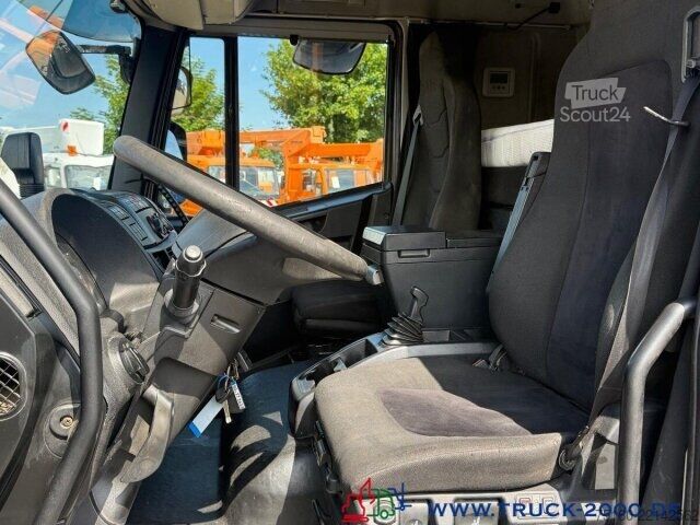 Gardinsidet varebil Iveco 80E220 Jumbo Schiebeplanen Gr. Haus Standklima