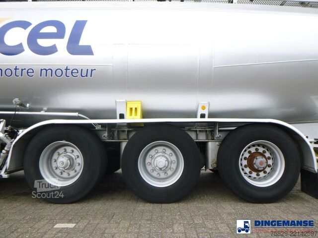 Tank Trailor Fuel / oil tank alu 39.9 m3 / 9 comp