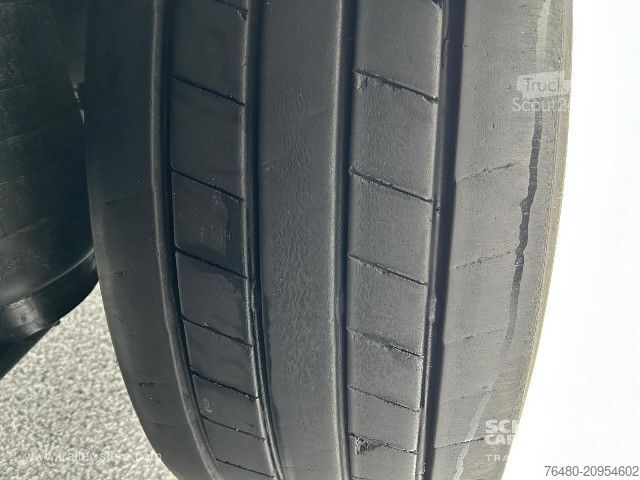 Køletrailer Kögel Tiefkühlkoffer Blumen