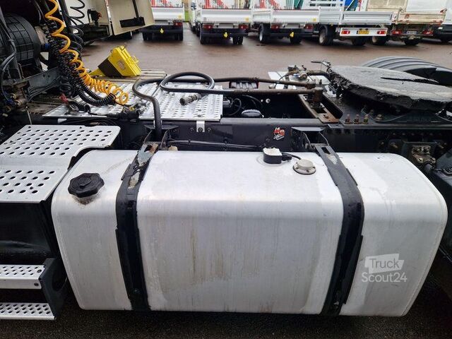 Tracteur routier standard Renault Gamme T