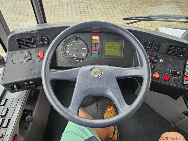 Ledbus MERCEDES-BENZ O 530 G, Gelenkbus, 3 Achser, Retarder