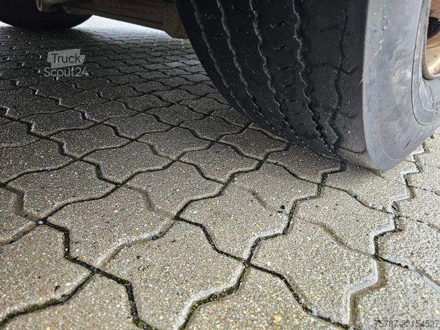Ledbus MERCEDES-BENZ O 530 G, Gelenkbus, 3 Achser, Retarder