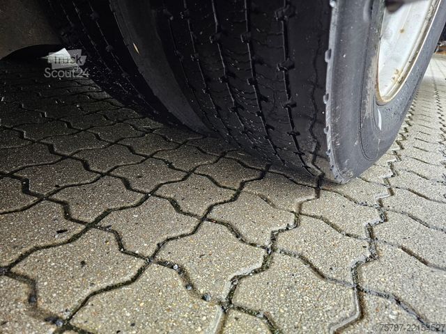 Ledbus MERCEDES-BENZ O 530 G, Gelenkbus, 3 Achser, Retarder