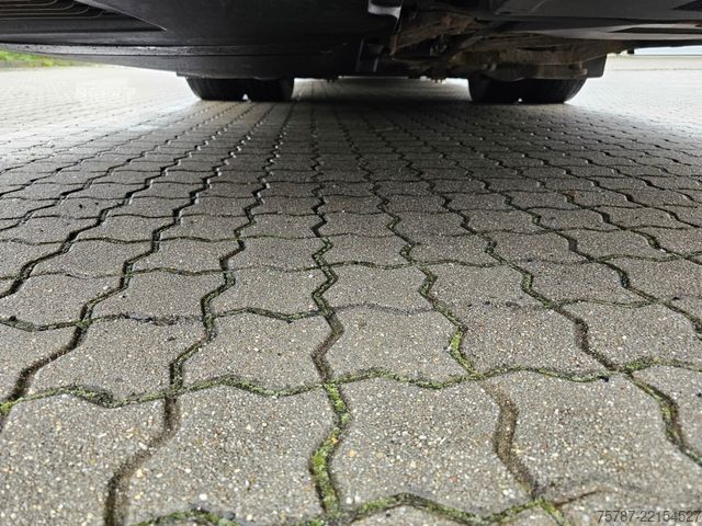 Ledbus MERCEDES-BENZ O 530 G, Gelenkbus, 3 Achser, Retarder