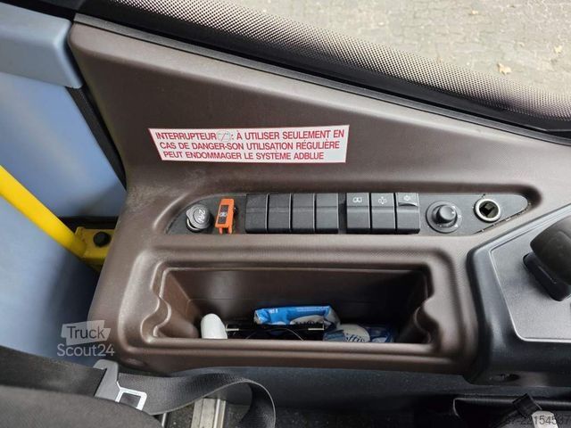 Intercitybus IVECO Crossway 55+1+1+26, Retarder