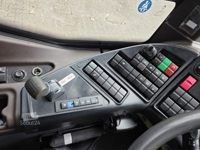 Intercitybus IVECO Crossway 55+1+1+26, Retarder