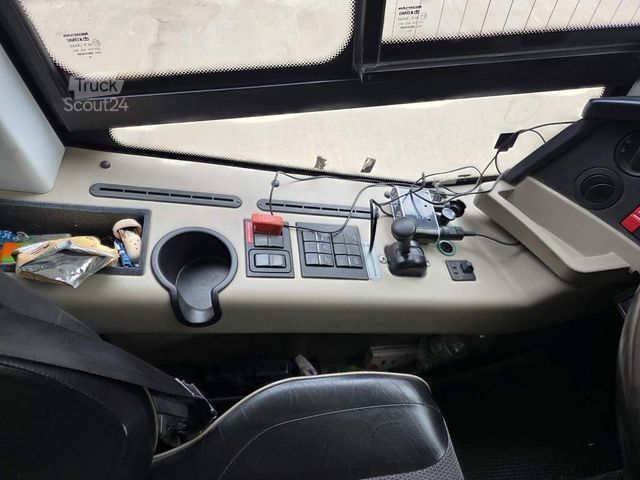 Dvojpodlažný autobus NEOPLAN Skyliner,81+1+1,Hochdruckkühler neu  ZF Intarder