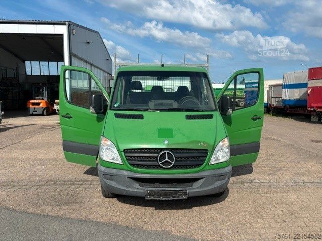 شاحنة صغيرة بيك أب MERCEDES-BENZ Sprinter 313 CDI  Kran