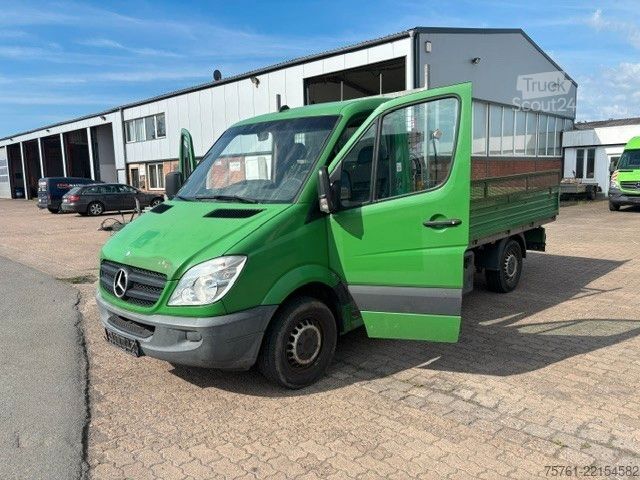 شاحنة صغيرة بيك أب MERCEDES-BENZ Sprinter 313 CDI  Kran