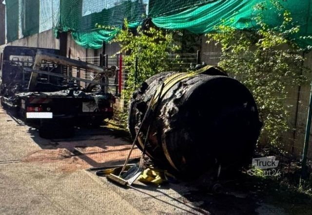 Kassevogn MERCEDES-BENZ Atego 818 Brandschaden