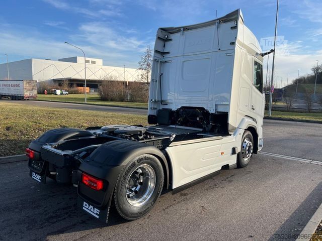 Standardni vlačilec DAF XF 480 FT mit ADR Ausstattung