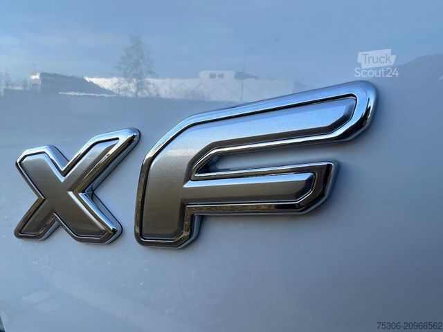 Standardni vlačilec DAF XF 480 FT mit ADR Ausstattung