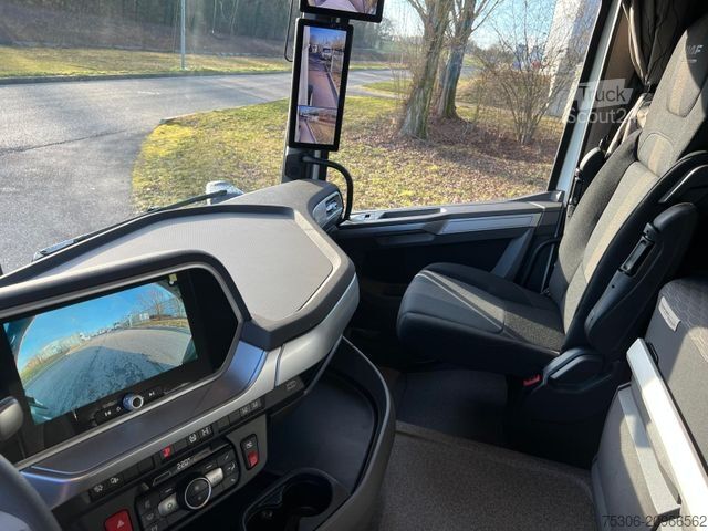 Standardni vlačilec DAF XF 480 FT mit ADR Ausstattung