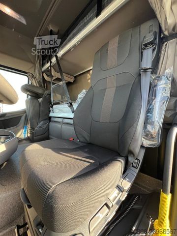 Standardni vlačilec DAF XF 480 FT