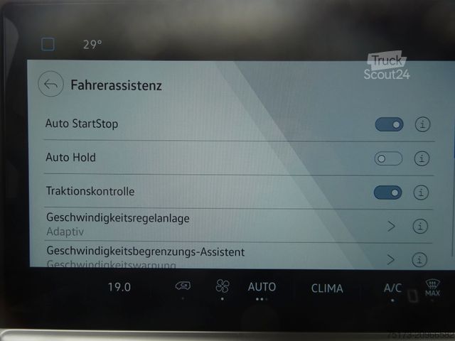 Panelová dodávka VOLKSWAGEN Transporter T7 Kasten 170PS DSG KR ACC LED 360
