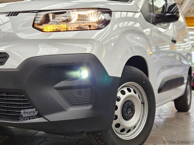 Fourgon tôlé FIAT Doblo Cargo 1,5D Maxi L2 AppleCP Kamera GJReifen