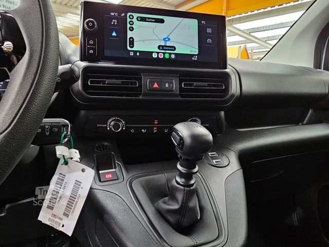 Fourgon tôlé FIAT Doblo Cargo 1,5D Maxi L2 AppleCP Kamera GJReifen