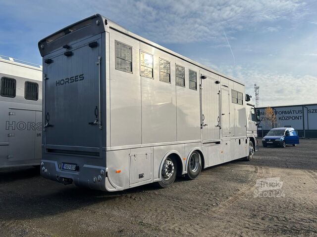 Horse carrier Mercedes-Benz Actros 2641