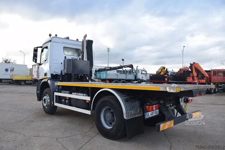 Valiză Mercedes-Benz Arocs 1836