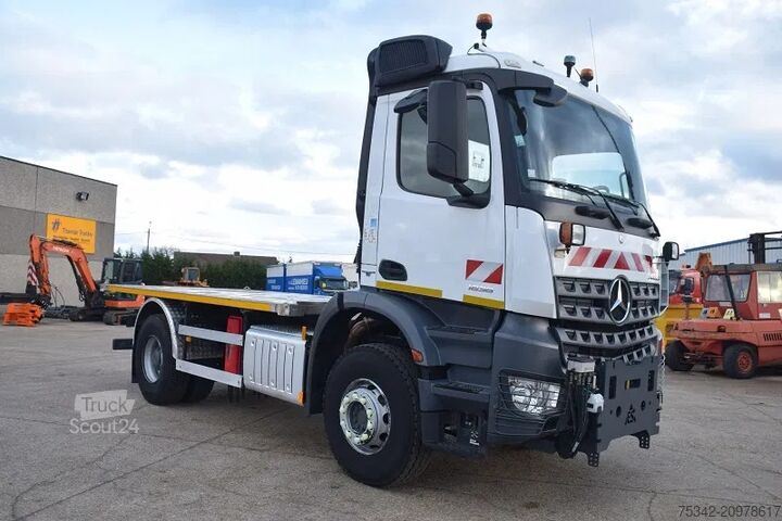 Mala Mercedes-Benz Arocs 1836