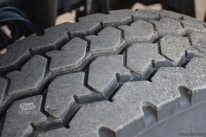 Mala Mercedes-Benz Arocs 1836