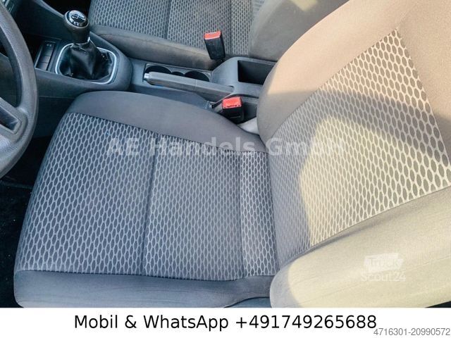 Minibus VOLKSWAGEN Golf VI Variant 1.6 TDI 77KW BlueMotion *AHK/AC