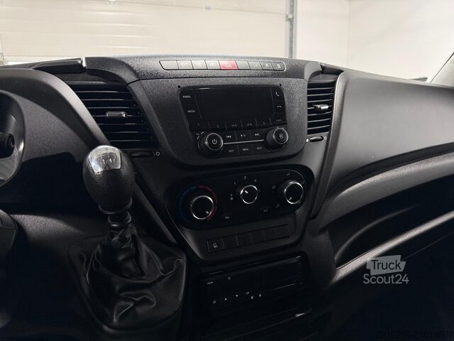Pick-up pakettiauto Iveco Daily 35S15,Pritsche-Doka(7-Si.),Klima,AHK(3.5t)
