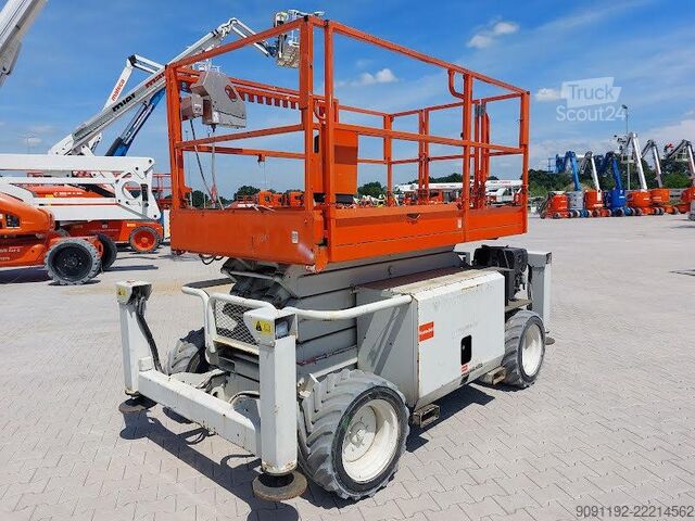 Makaslı kaldırma SkyJack SJ6832 RTE