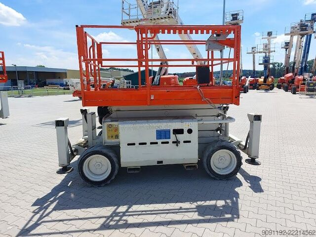 Makaslı kaldırma SkyJack SJ6832 RTE