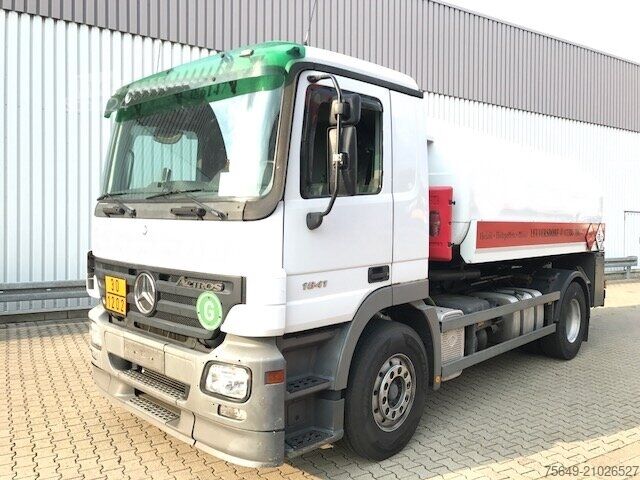 Camion-citerne Mercedes-Benz Actros 1841 L 4x2 Actros 1841 L 4x2, Esterer Tankaufbau ca. 13.500l, 2 Kammern