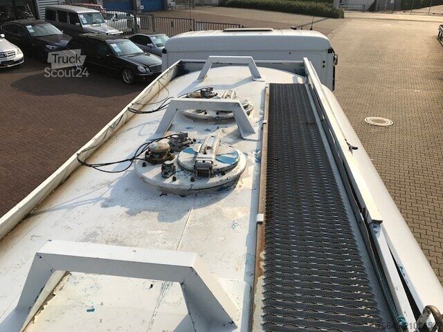 Camion-citerne Mercedes-Benz Actros 1841 L 4x2 Actros 1841 L 4x2, Esterer Tankaufbau ca. 13.500l, 2 Kammern